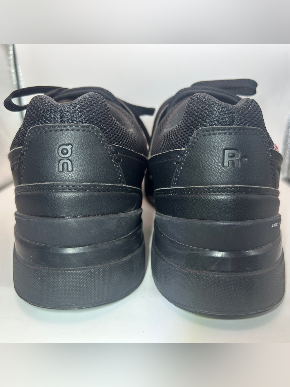 On Cloud Shoes Sneakers Mens The Roger Advantage Size 13 Triple Black Athletic - Picture 10 of 16